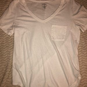 Just be medium whit shirt